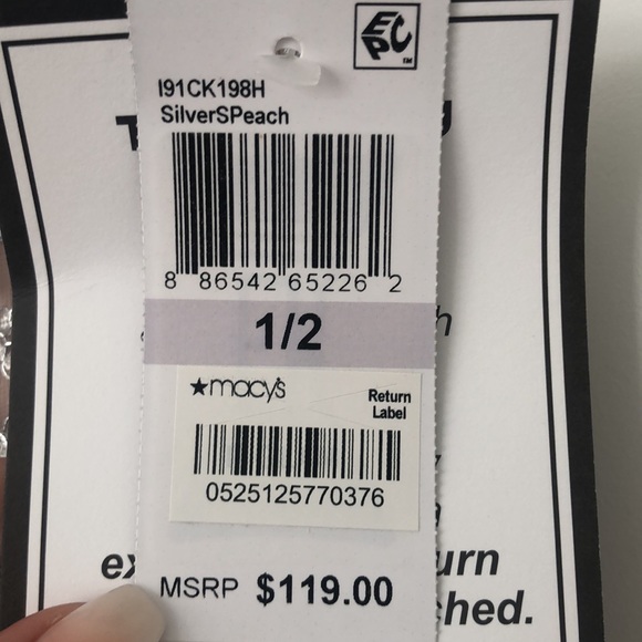 Dress - Picture 6 of 6